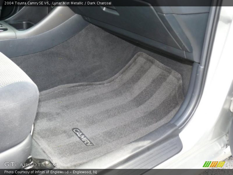 Lunar Mist Metallic / Dark Charcoal 2004 Toyota Camry SE V6