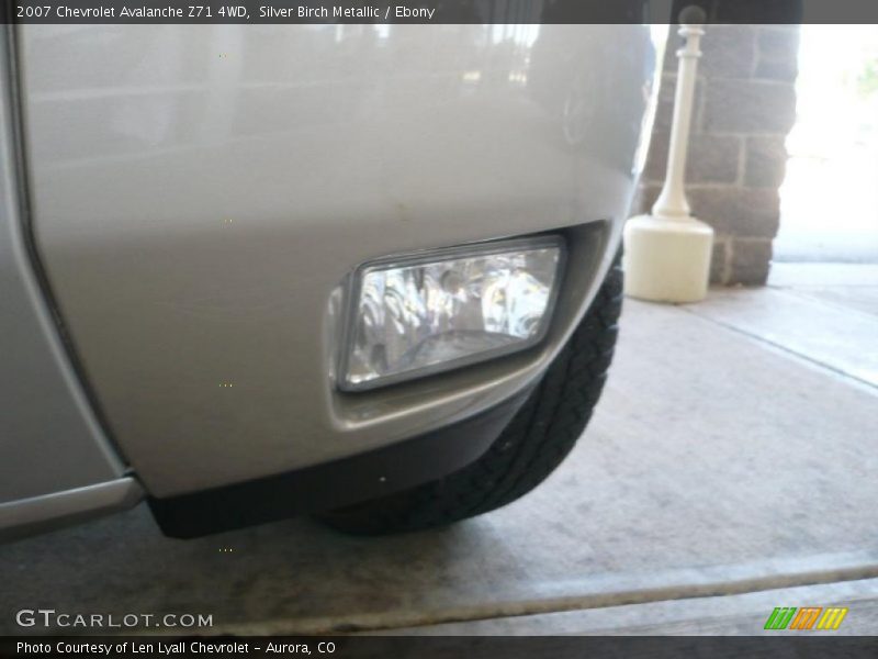 Silver Birch Metallic / Ebony 2007 Chevrolet Avalanche Z71 4WD