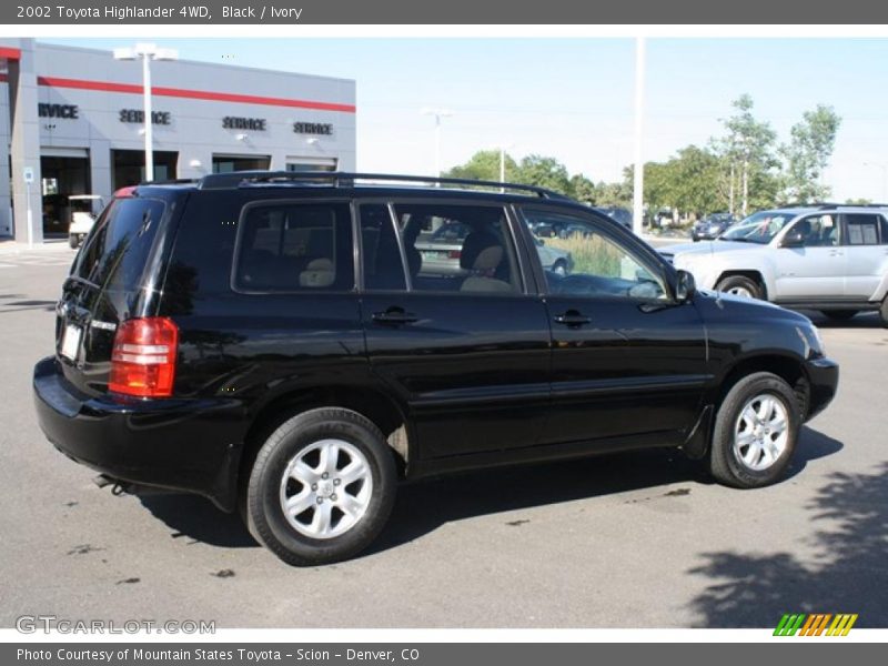 Black / Ivory 2002 Toyota Highlander 4WD