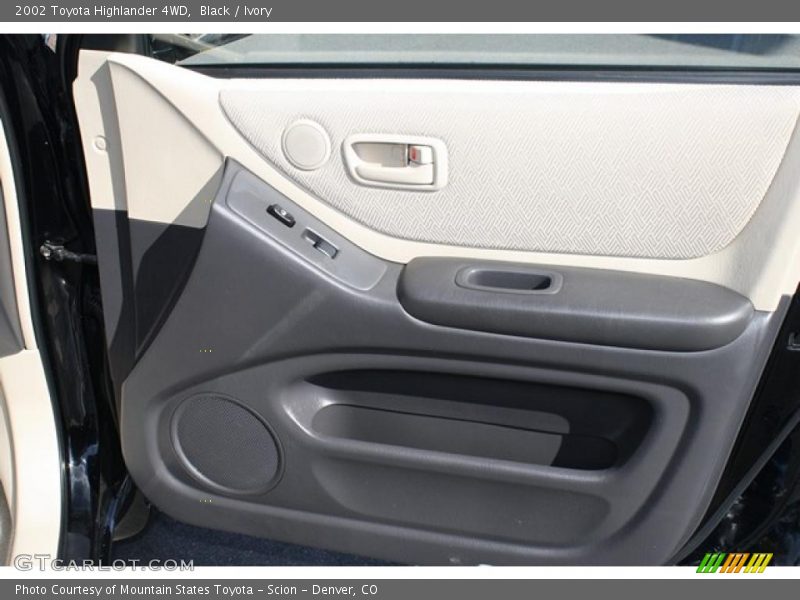 Black / Ivory 2002 Toyota Highlander 4WD