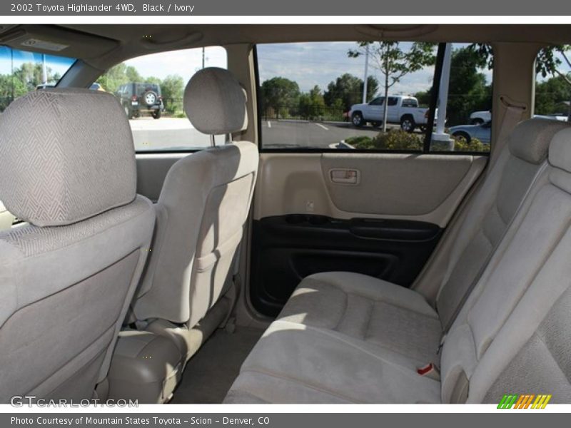 Black / Ivory 2002 Toyota Highlander 4WD