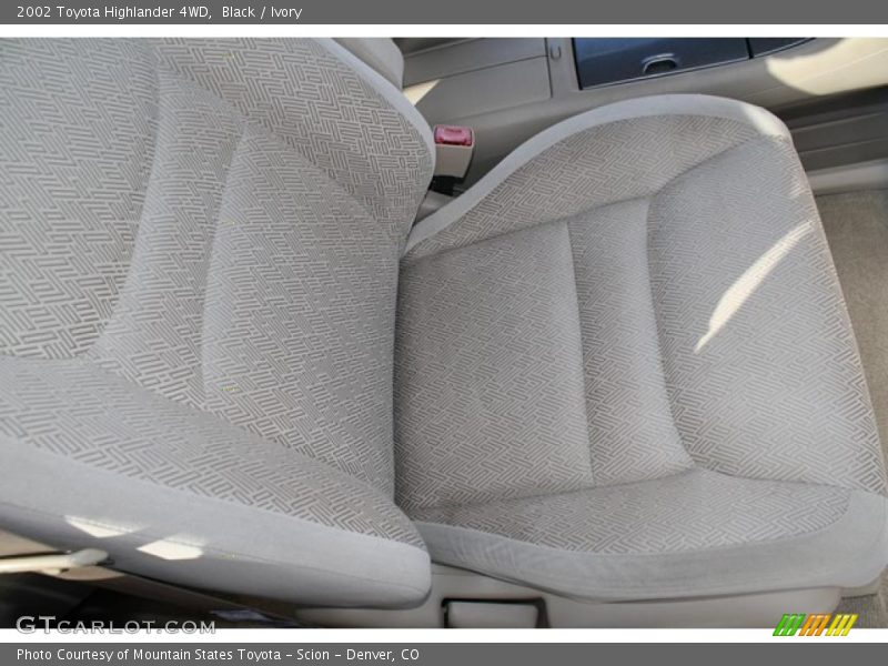 Black / Ivory 2002 Toyota Highlander 4WD