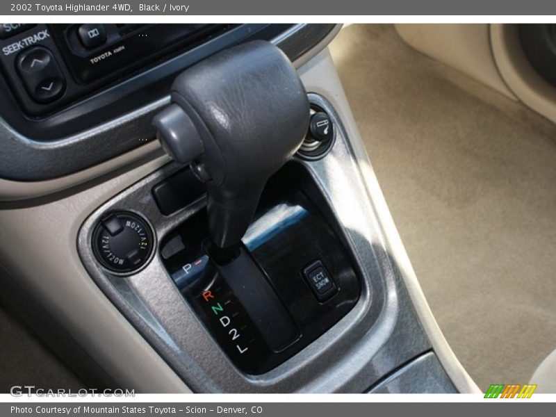 Black / Ivory 2002 Toyota Highlander 4WD