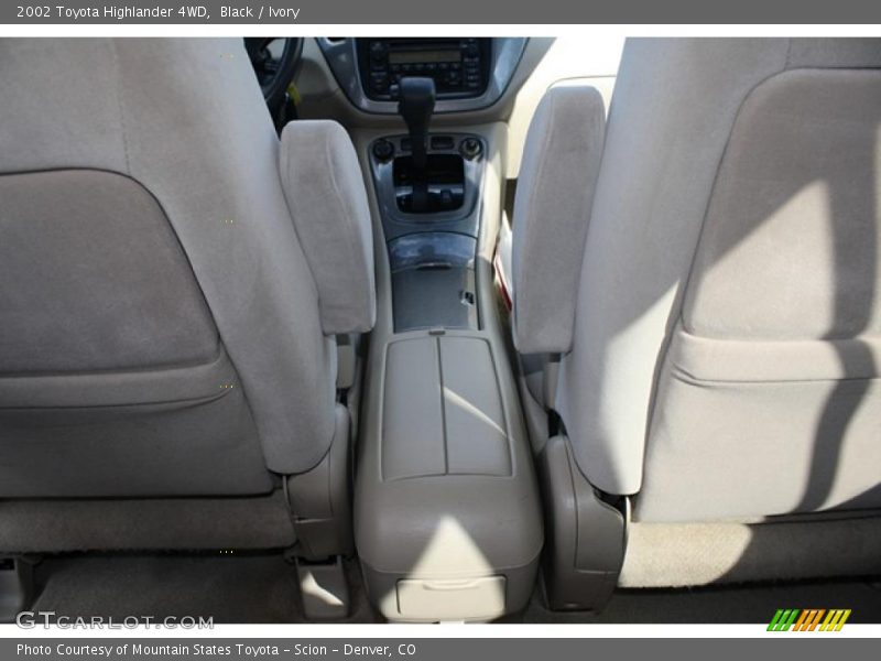 Black / Ivory 2002 Toyota Highlander 4WD
