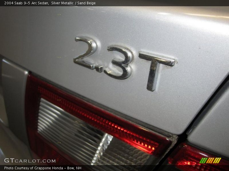 Silver Metallic / Sand Beige 2004 Saab 9-5 Arc Sedan