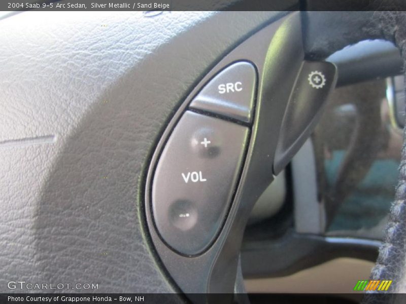 Silver Metallic / Sand Beige 2004 Saab 9-5 Arc Sedan