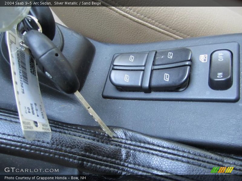 Silver Metallic / Sand Beige 2004 Saab 9-5 Arc Sedan