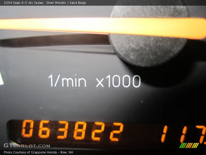 Silver Metallic / Sand Beige 2004 Saab 9-5 Arc Sedan