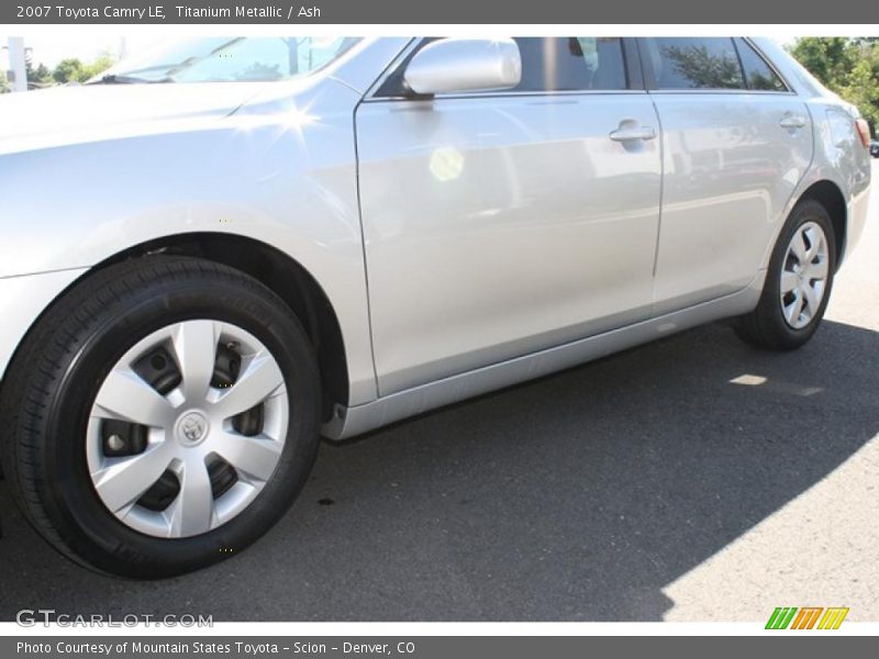 Titanium Metallic / Ash 2007 Toyota Camry LE