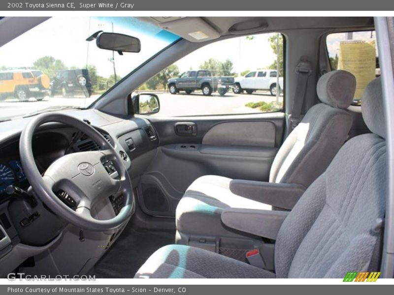 Super White / Gray 2002 Toyota Sienna CE