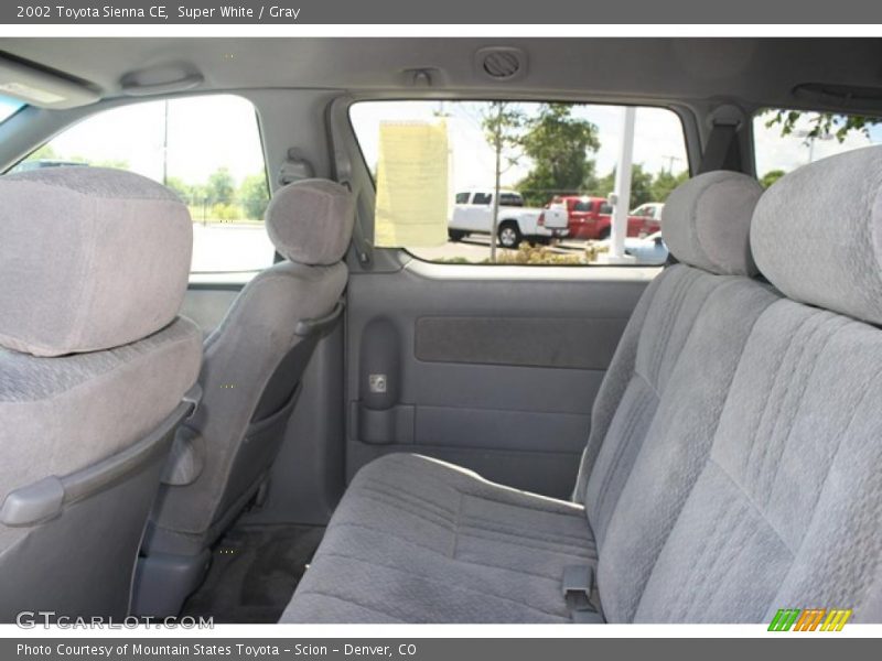 Super White / Gray 2002 Toyota Sienna CE