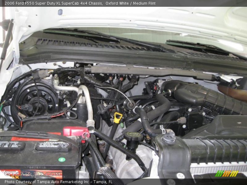 Oxford White / Medium Flint 2006 Ford F550 Super Duty XL SuperCab 4x4 Chassis