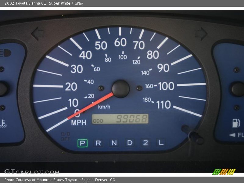 Super White / Gray 2002 Toyota Sienna CE