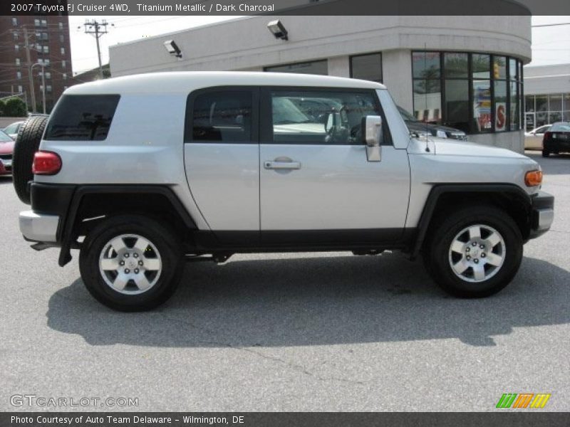 Titanium Metallic / Dark Charcoal 2007 Toyota FJ Cruiser 4WD