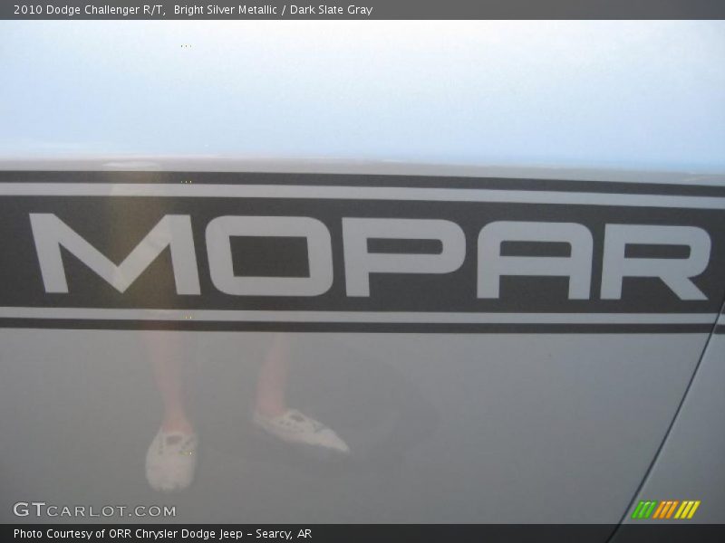 Bright Silver Metallic / Dark Slate Gray 2010 Dodge Challenger R/T