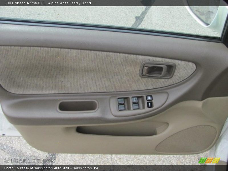 Alpine White Pearl / Blond 2001 Nissan Altima GXE