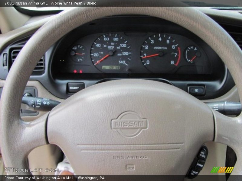 Alpine White Pearl / Blond 2001 Nissan Altima GXE