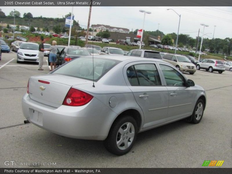 Ultra Silver Metallic / Gray 2005 Chevrolet Cobalt Sedan