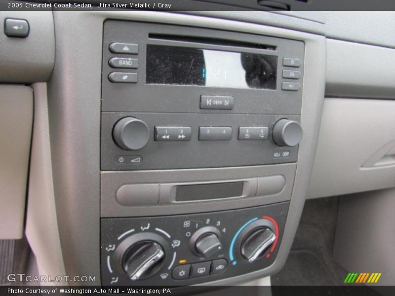 Ultra Silver Metallic / Gray 2005 Chevrolet Cobalt Sedan