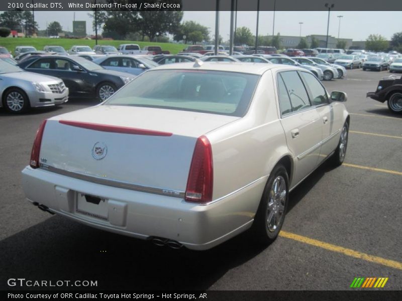 White Diamond Tri-coat / Shale/Cocoa 2010 Cadillac DTS
