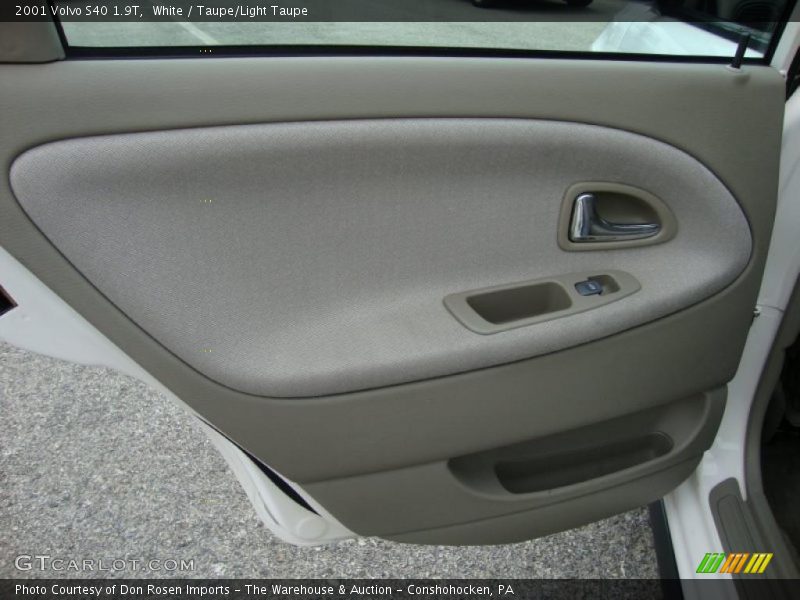 White / Taupe/Light Taupe 2001 Volvo S40 1.9T