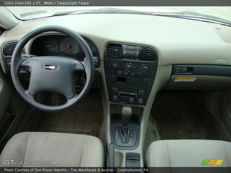 White / Taupe/Light Taupe 2001 Volvo S40 1.9T