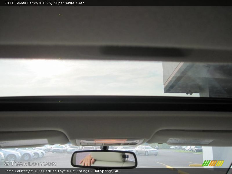 Super White / Ash 2011 Toyota Camry XLE V6