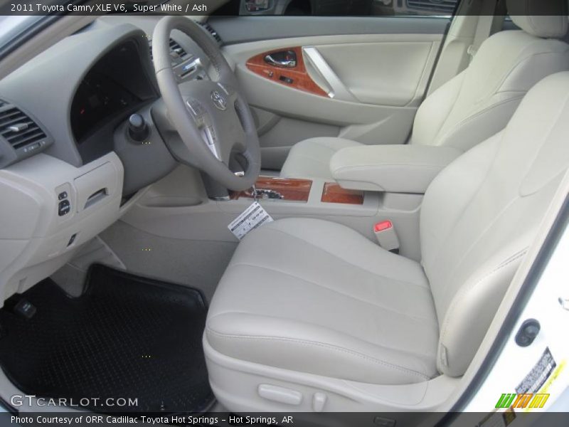 Super White / Ash 2011 Toyota Camry XLE V6