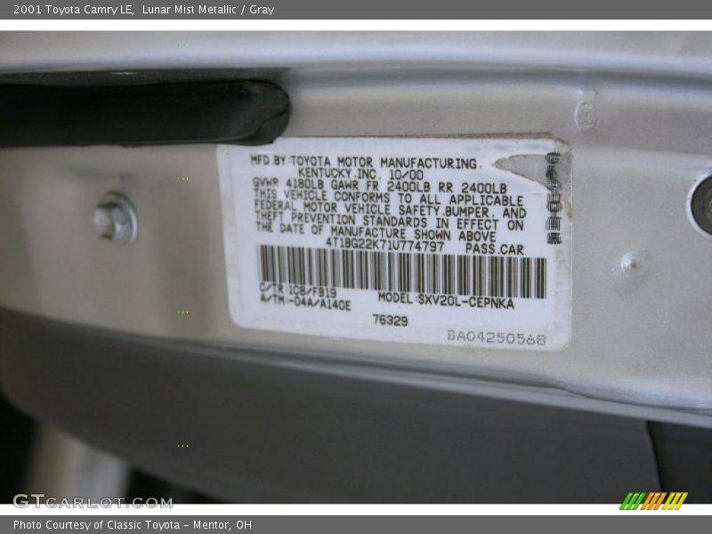 Lunar Mist Metallic / Gray 2001 Toyota Camry LE