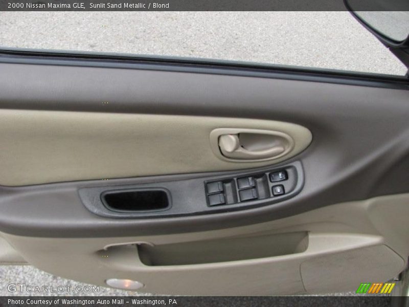 Sunlit Sand Metallic / Blond 2000 Nissan Maxima GLE