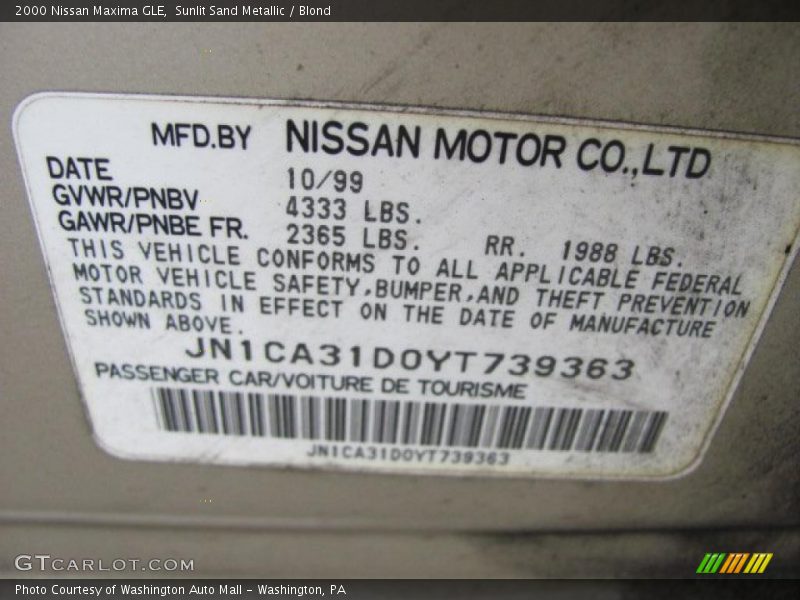 Sunlit Sand Metallic / Blond 2000 Nissan Maxima GLE