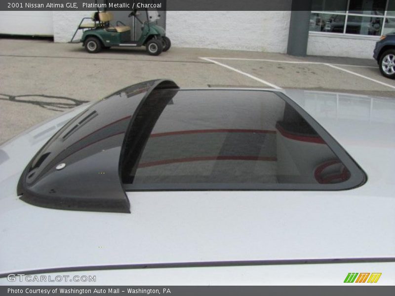 Platinum Metallic / Charcoal 2001 Nissan Altima GLE