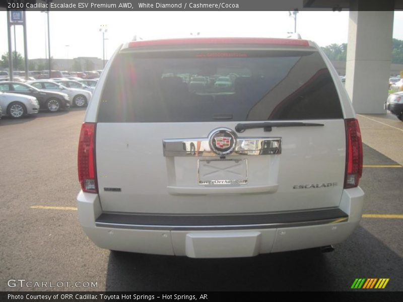 White Diamond / Cashmere/Cocoa 2010 Cadillac Escalade ESV Premium AWD