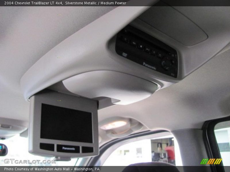 Silverstone Metallic / Medium Pewter 2004 Chevrolet TrailBlazer LT 4x4