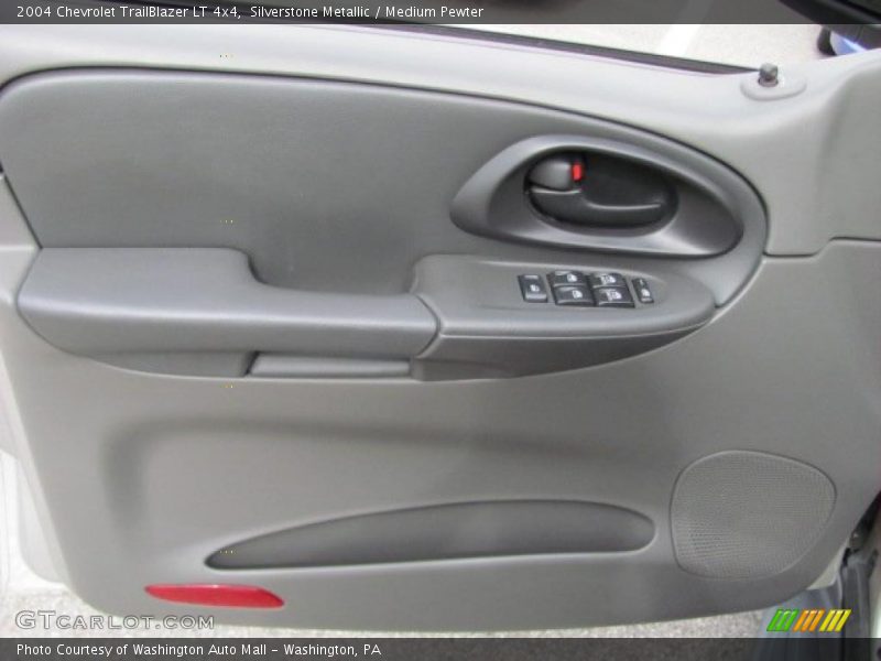 Silverstone Metallic / Medium Pewter 2004 Chevrolet TrailBlazer LT 4x4