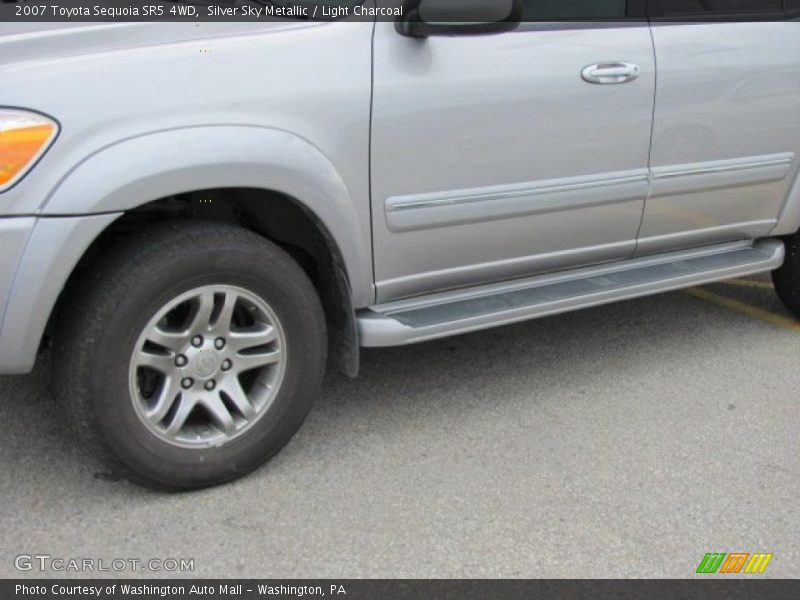 Silver Sky Metallic / Light Charcoal 2007 Toyota Sequoia SR5 4WD