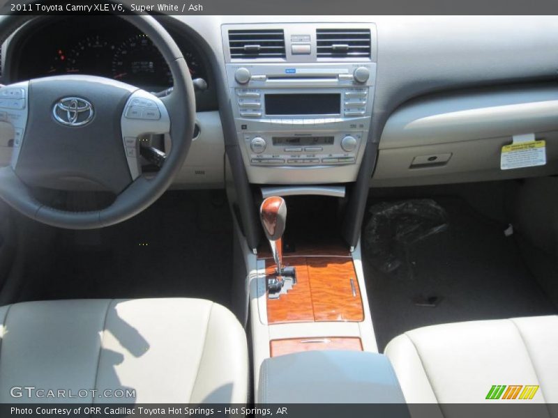Super White / Ash 2011 Toyota Camry XLE V6