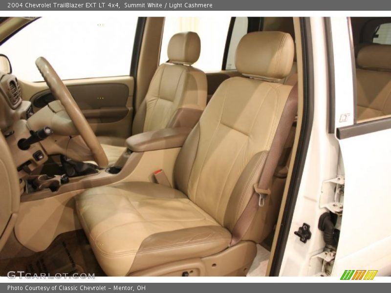 Summit White / Light Cashmere 2004 Chevrolet TrailBlazer EXT LT 4x4