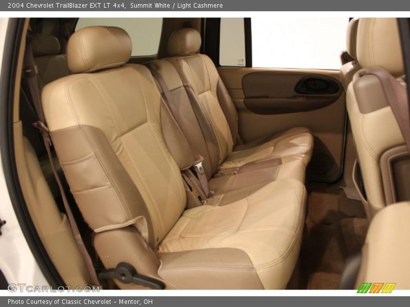 Summit White / Light Cashmere 2004 Chevrolet TrailBlazer EXT LT 4x4