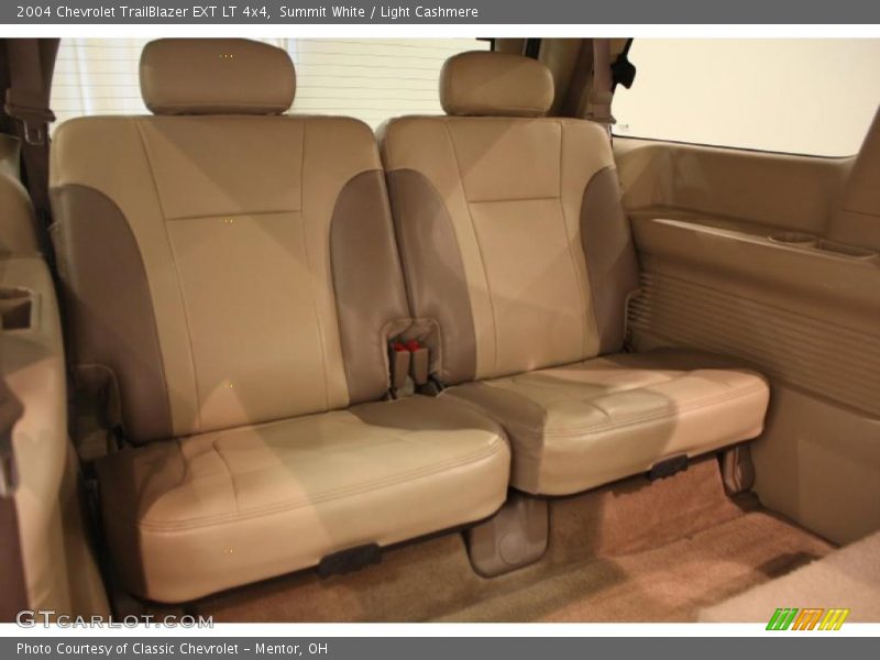 Summit White / Light Cashmere 2004 Chevrolet TrailBlazer EXT LT 4x4