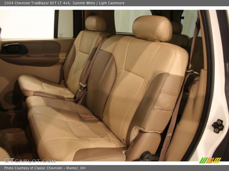 Summit White / Light Cashmere 2004 Chevrolet TrailBlazer EXT LT 4x4