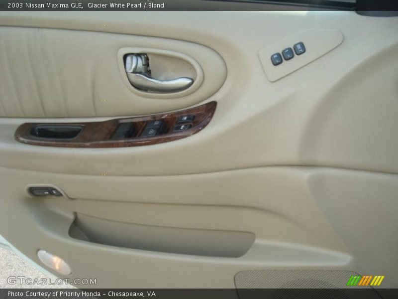 Glacier White Pearl / Blond 2003 Nissan Maxima GLE