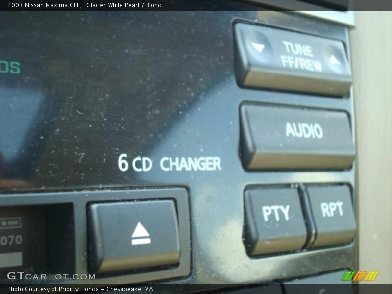 Glacier White Pearl / Blond 2003 Nissan Maxima GLE