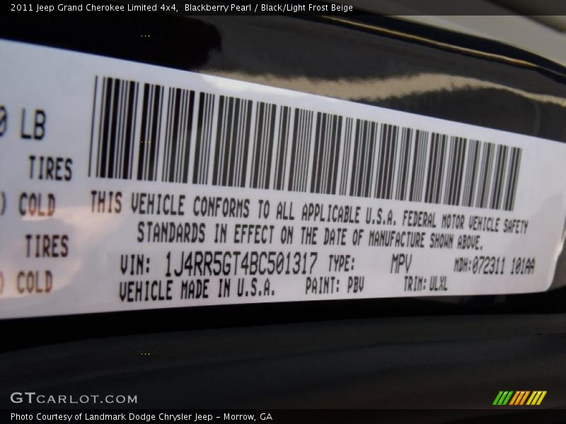 Blackberry Pearl / Black/Light Frost Beige 2011 Jeep Grand Cherokee Limited 4x4