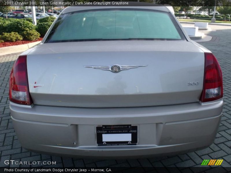 Linen Gold Metallic / Dark Slate Gray/Light Graystone 2007 Chrysler 300