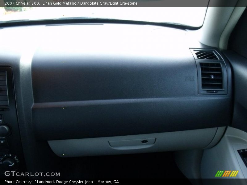 Linen Gold Metallic / Dark Slate Gray/Light Graystone 2007 Chrysler 300
