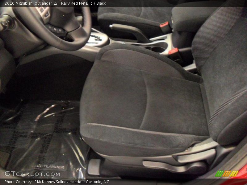 Rally Red Metallic / Black 2010 Mitsubishi Outlander ES