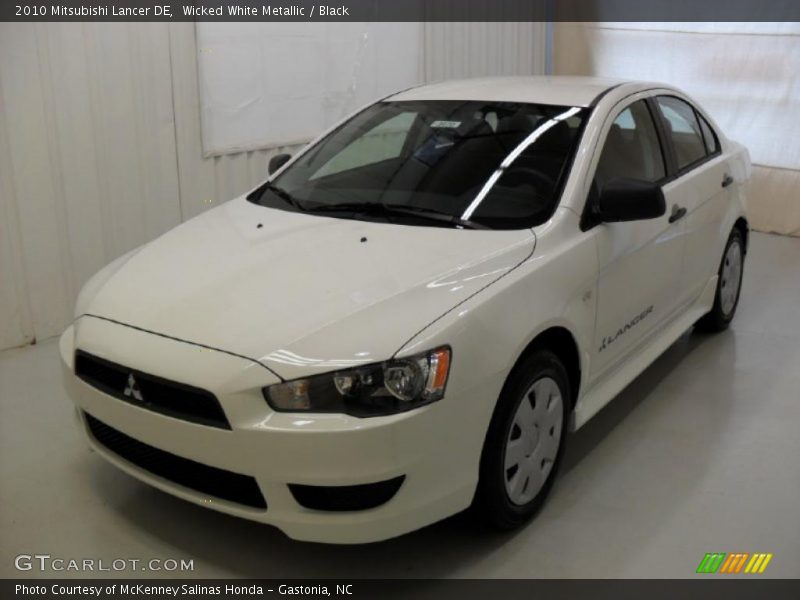 Wicked White Metallic / Black 2010 Mitsubishi Lancer DE