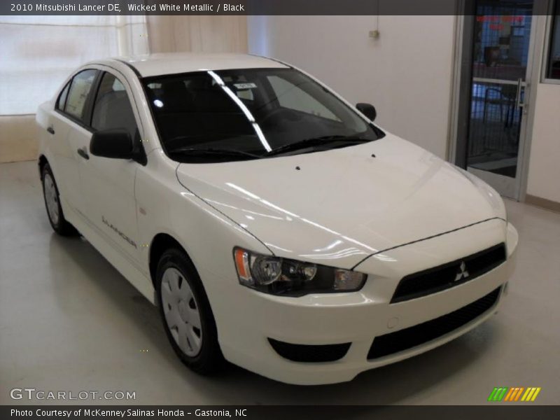 Wicked White Metallic / Black 2010 Mitsubishi Lancer DE