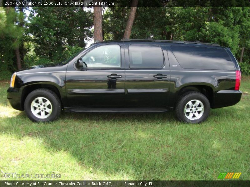 Onyx Black / Light Titanium 2007 GMC Yukon XL 1500 SLT